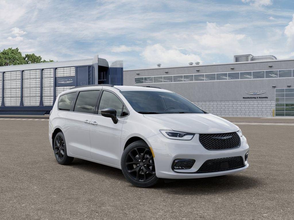 New 2026 Bright White Clear-Coat Exterior Paint Chrysler PACIFICA SELECT image 5