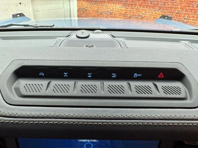 New 2025 Azure Gray Metallic Tri-Coat Ford Badlands® image 22