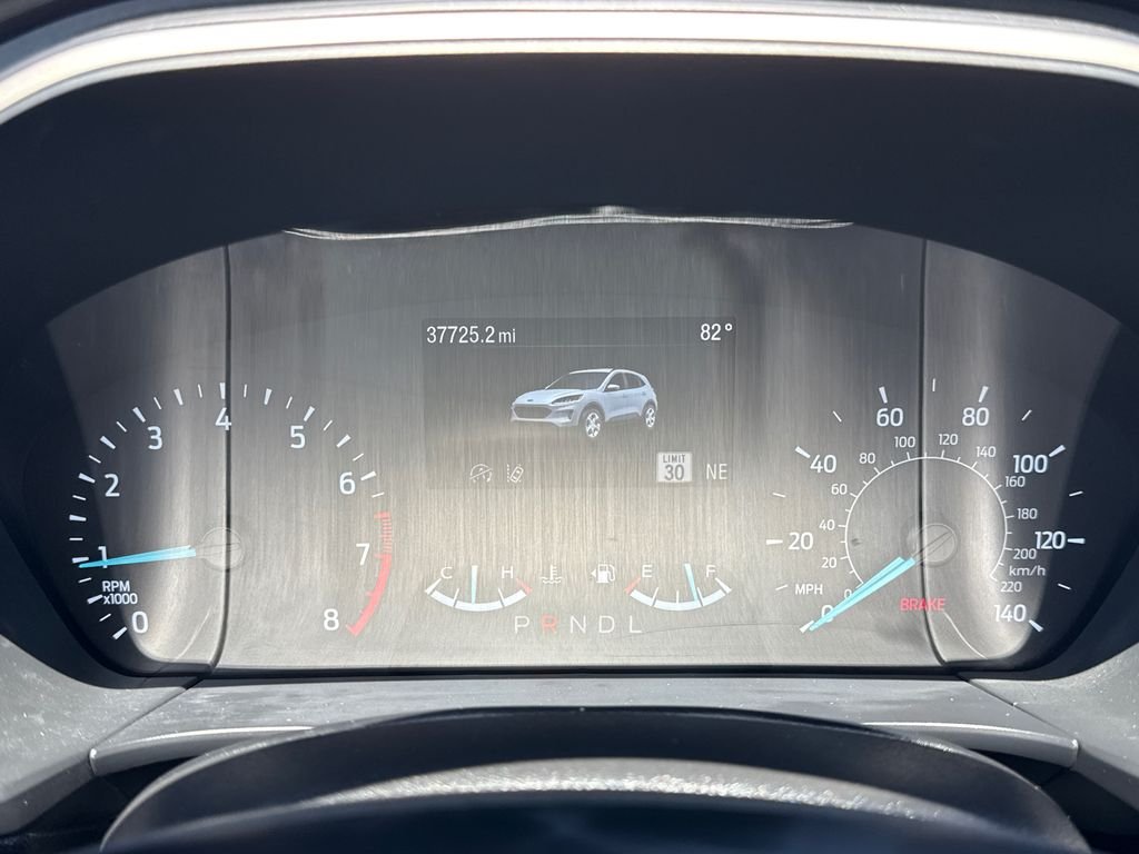 Used 2022 White Ford SE image 32