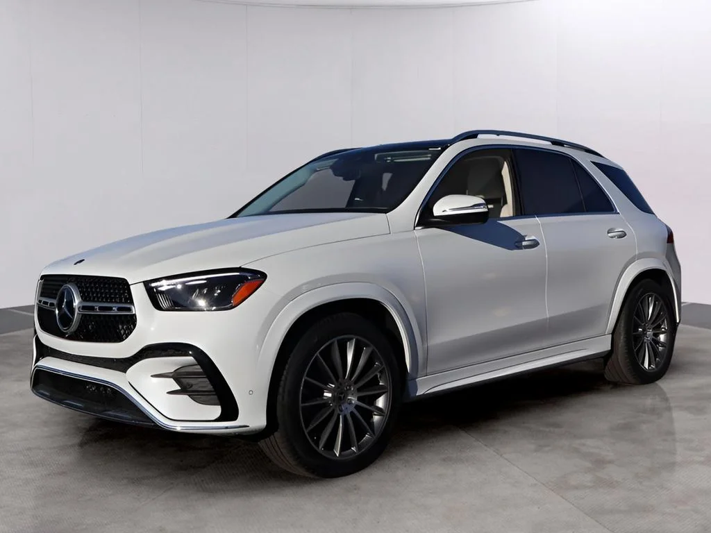 New 2026 MANUFAKTUR Moonlight White Metallic Mercedes-Benz GLE 350 image 3