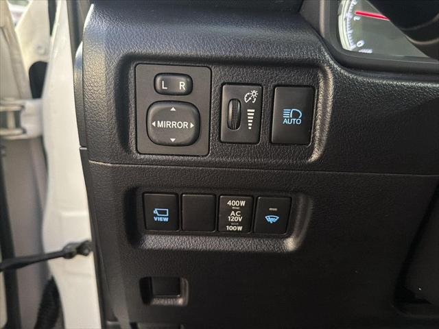 Certified Used 2023 BLIZZARD PEARL Toyota  image 20