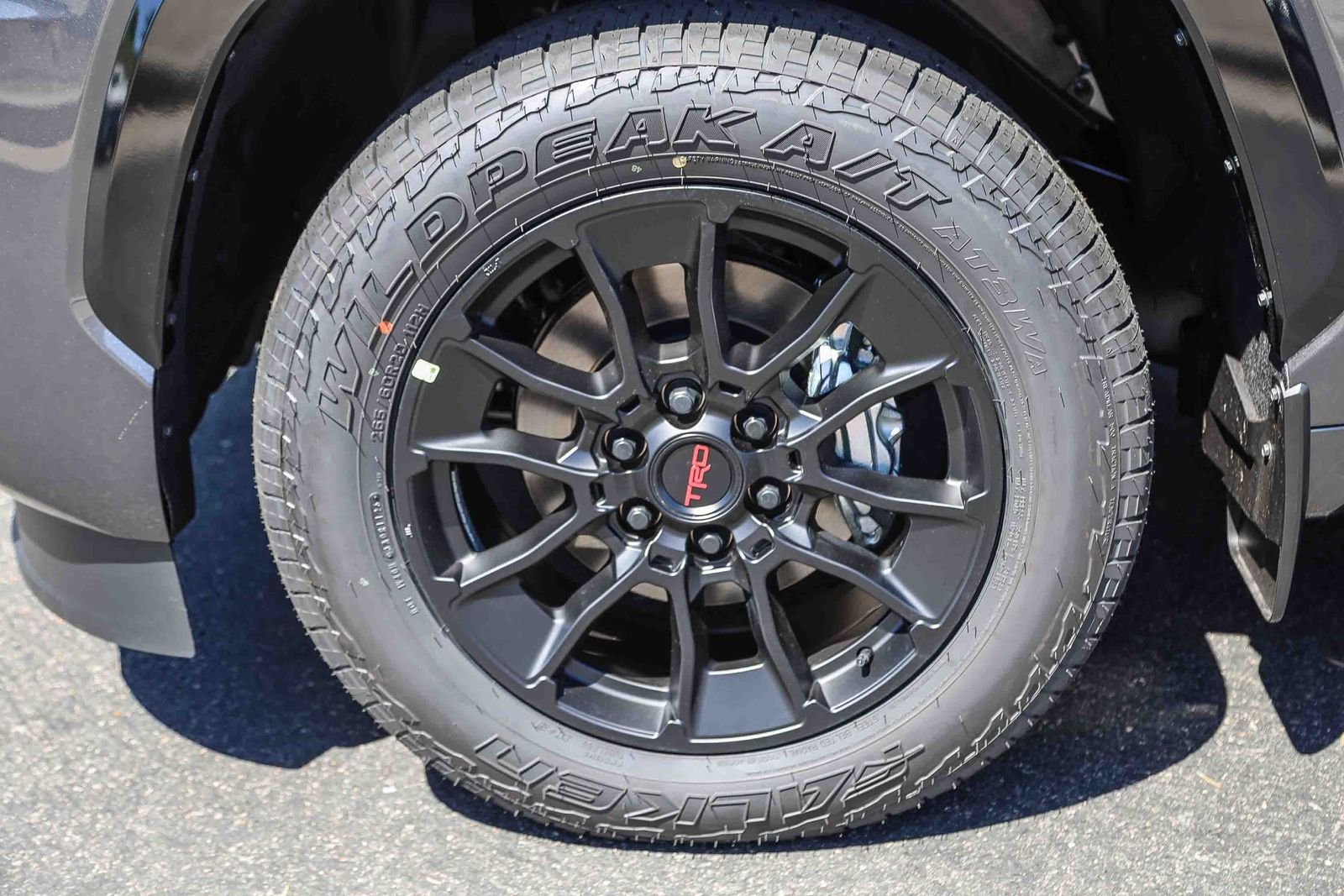 New 2026 Magnetic Gray Metallic Toyota  Platinum image 9