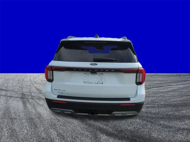 New 2026 Star White Metallic Tri-Coat Ford Active image 5