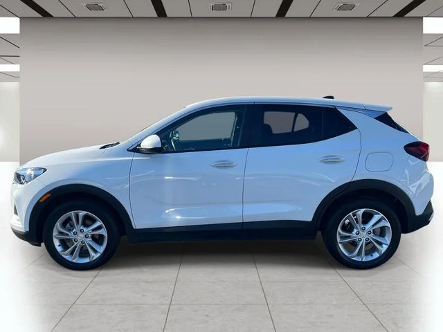 Used 2023 White Buick Preferred image 7