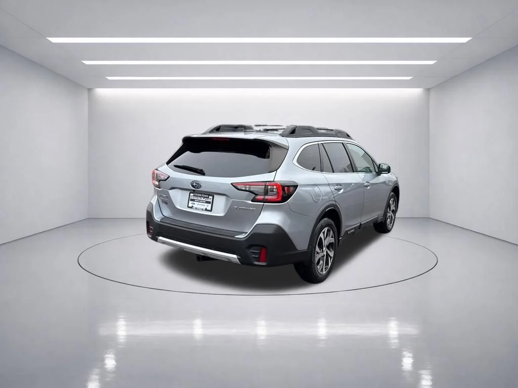 Used 2021 Ice Silver Metallic Subaru Limited image 7