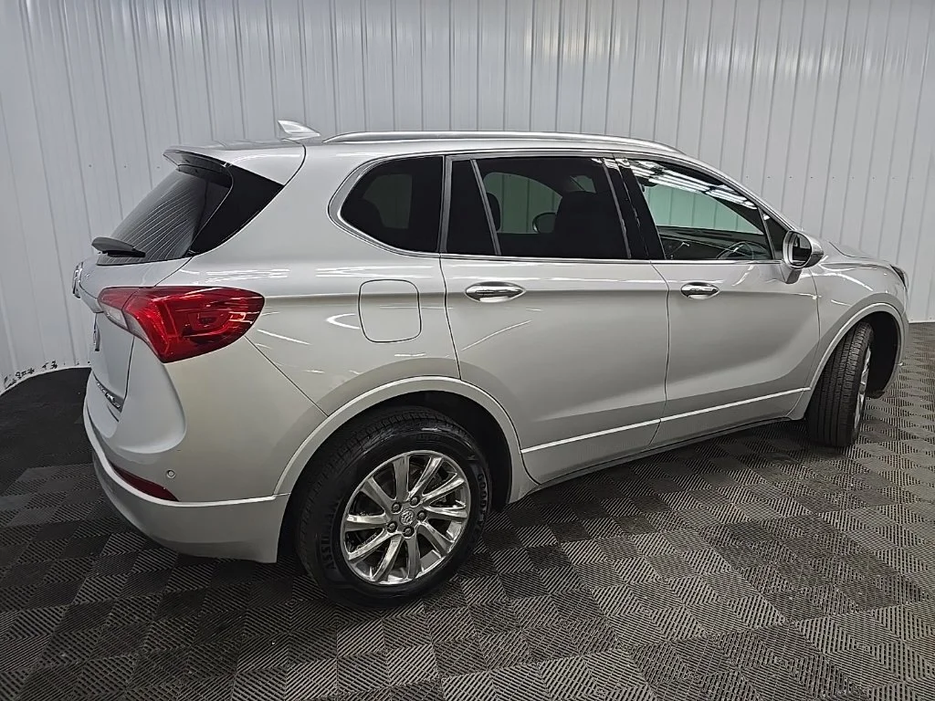 Used 2019 Silver Buick Essence image 3