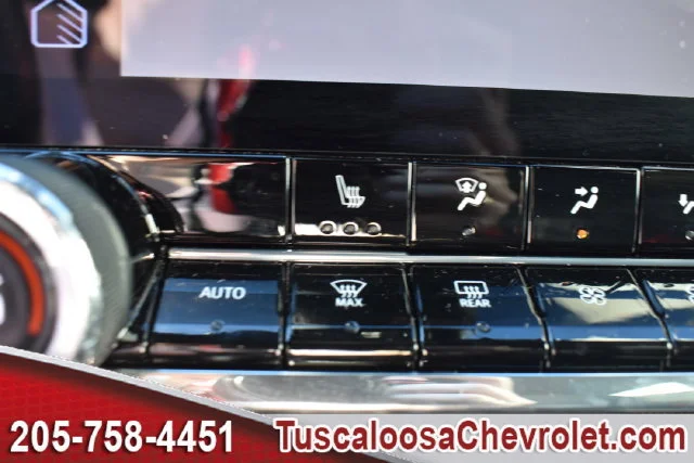 Used 2025 Black Chevrolet Z71 image 37
