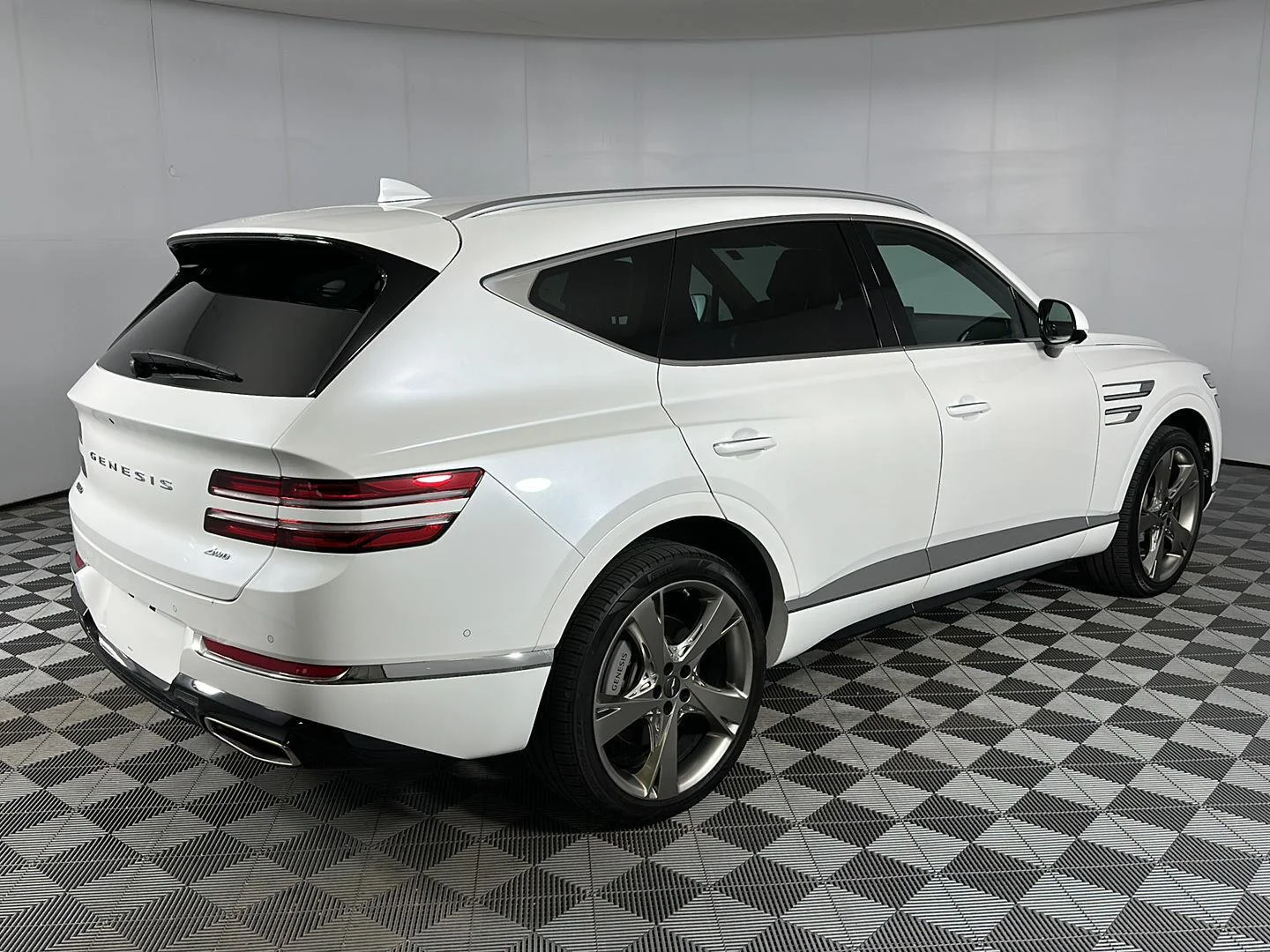 Used 2023 Uyuni White Genesis 2.5T image 29