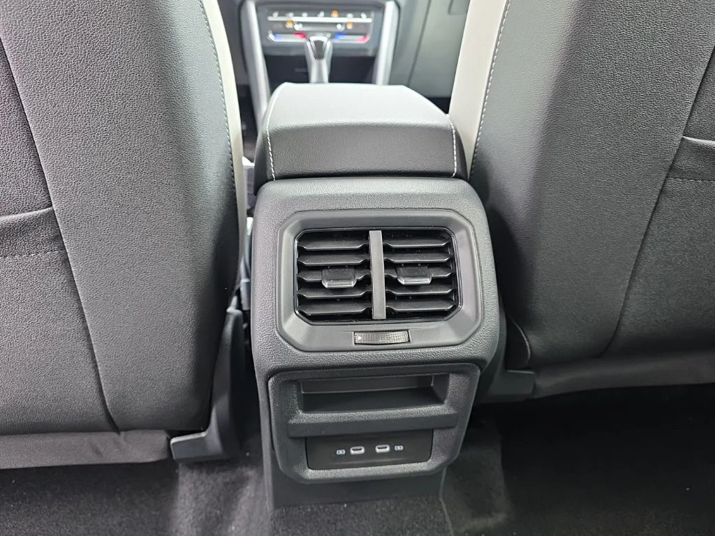 New 2026 Monument Gray Volkswagen 1.5T SE image 27