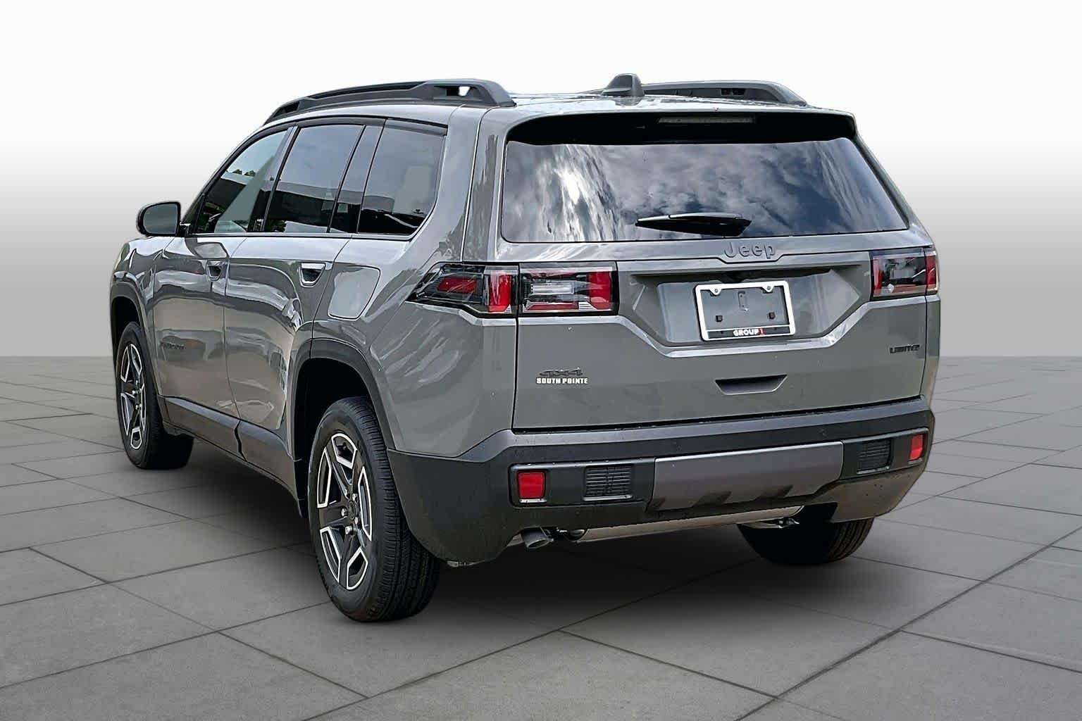 New 2026 Sting-Gray Clear-Coat Exterior Paint Jeep Limited image 12