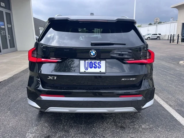 New 2025 Black Sapphire Metallic BMW xDrive28i image 4