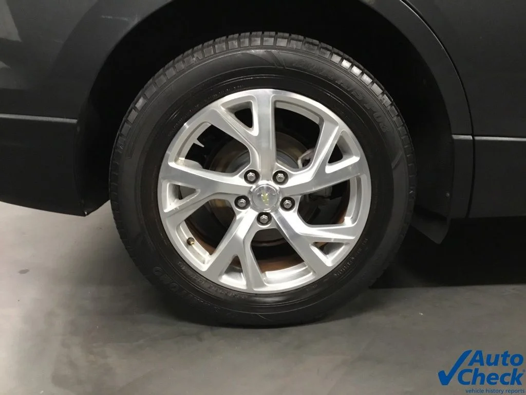 Used 2018 Gray Chevrolet Premier image 19