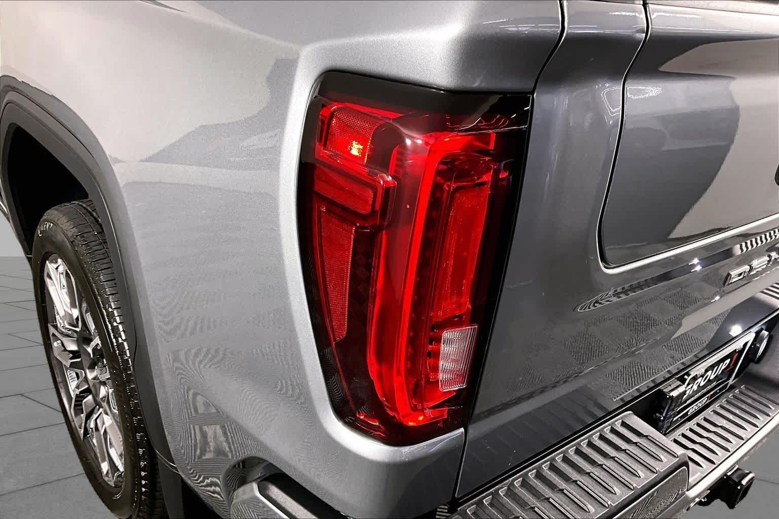 Used 2026 Sterling Metallic GMC Denali Ultimate image 28