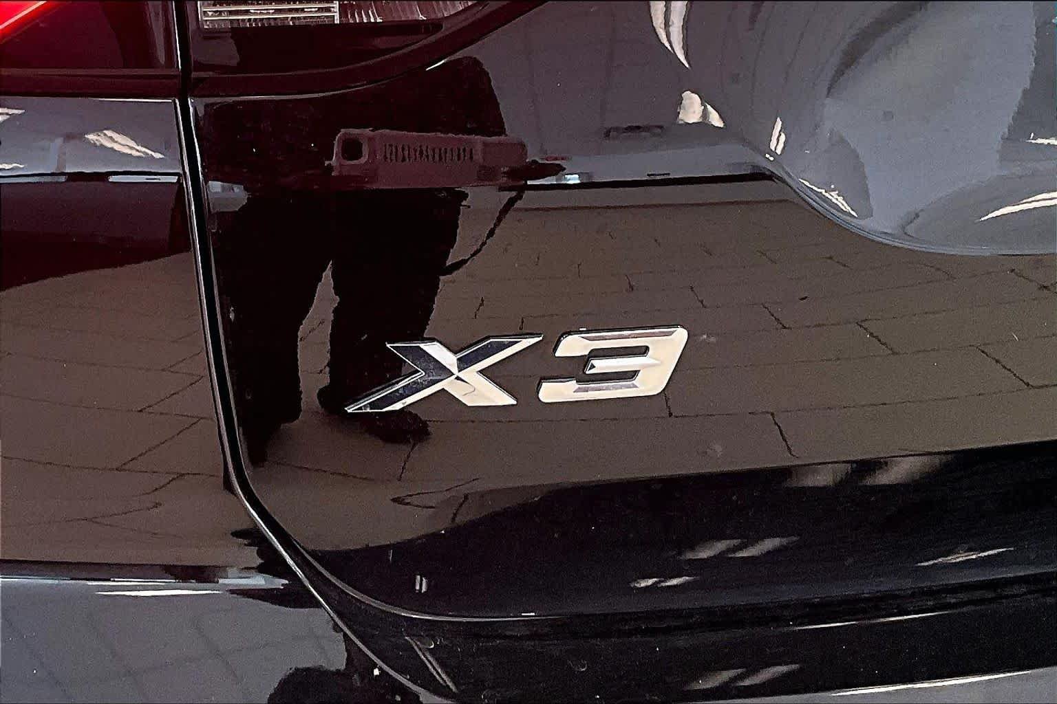 Used 2023 Jet Black BMW sDrive30i image 30