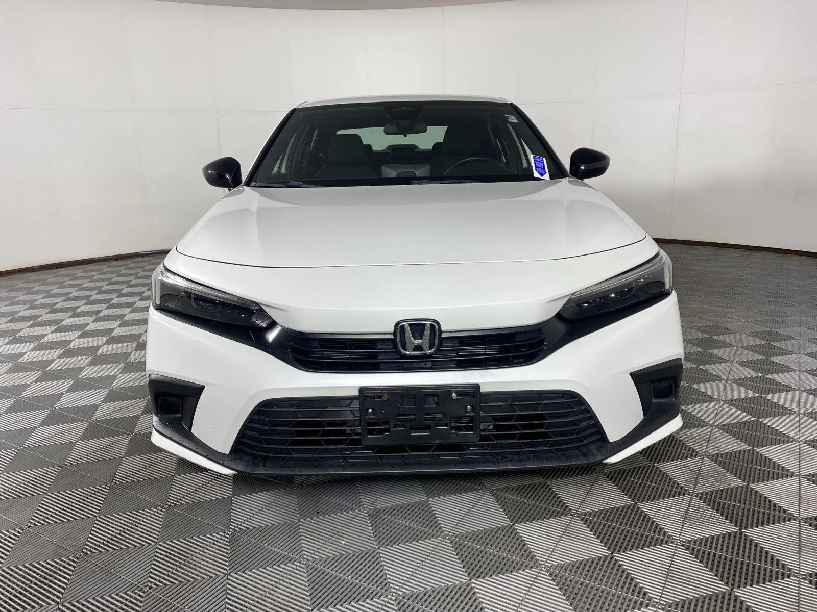 Used 2024 Platinum White Pearl Honda Sport image 2