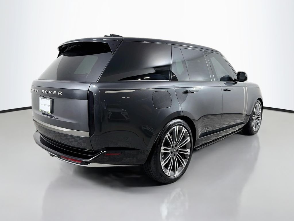 Certified Used 2025 Gray Land Rover SE image 5
