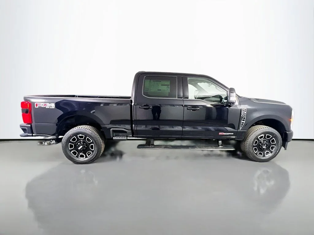 New 2026 Agate Black Metallic Ford Platinum image 19