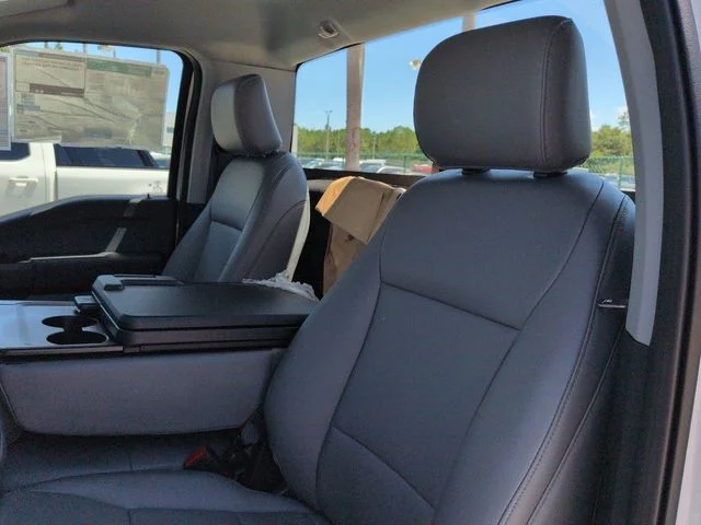 New 2026 Oxford White Ford F-550® XL image 15