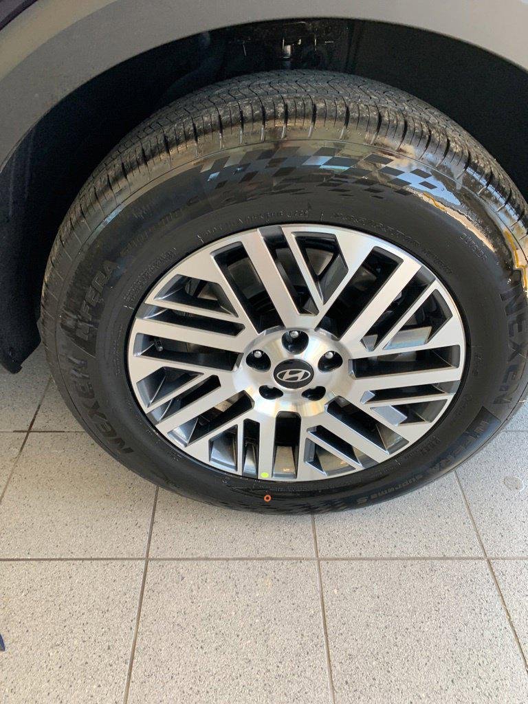 New 2026 Blue Hyundai SEL FWD image 16