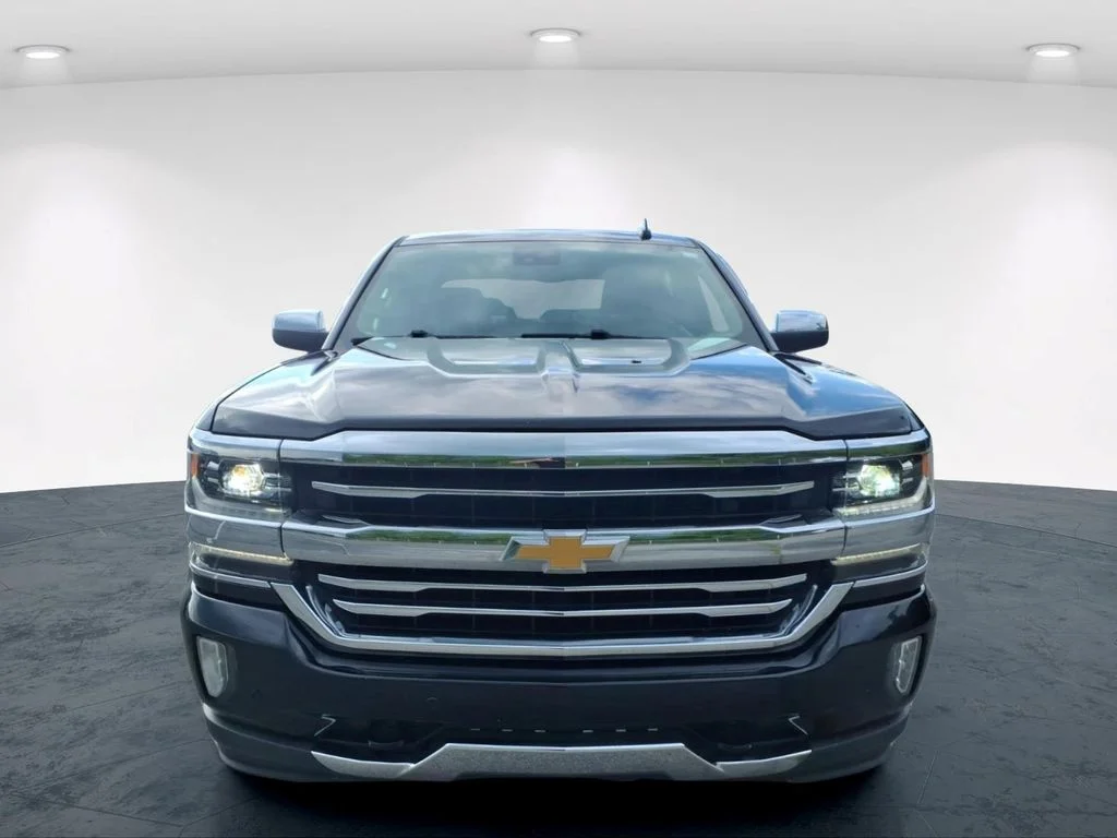 Used 2017 Black Chevrolet High Country image 3