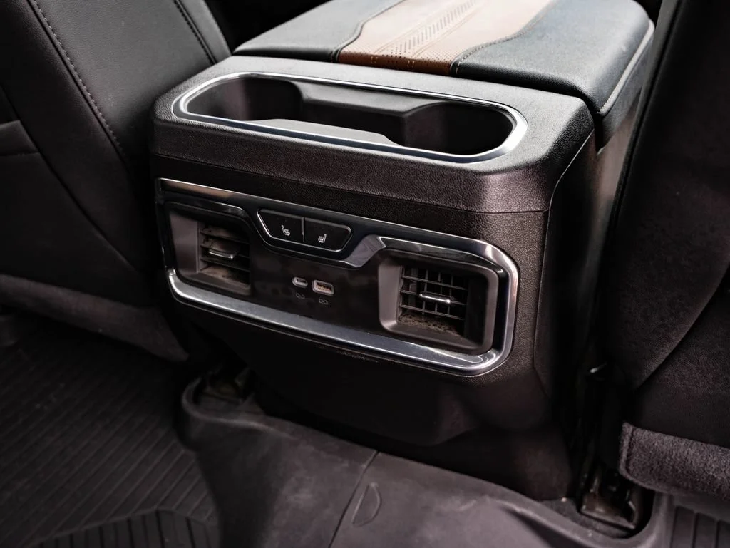 Used 2024 Iridescent Pearl Tricoat Chevrolet High Country image 38