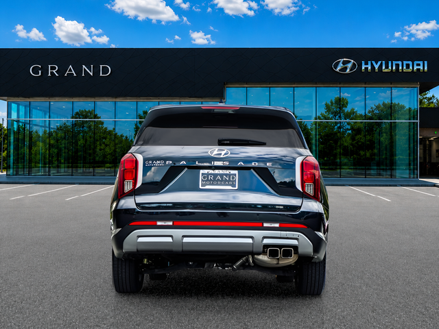 Certified Used 2025 White Hyundai SEL image 5