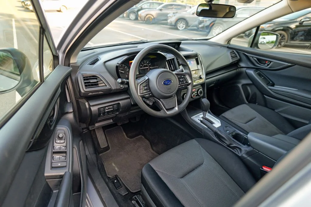 Used 2023 Ice Silver Metallic Subaru Base image 17