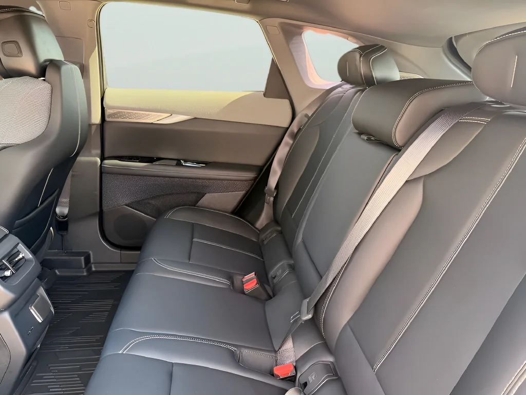 2027 Cadillac OPTIQ Sport - Photo 24
