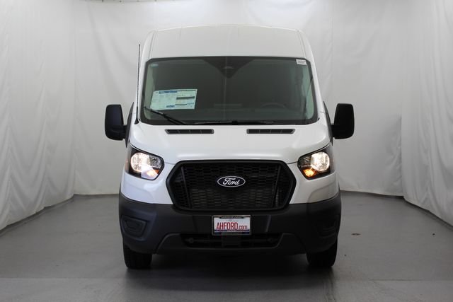 New 2026 Oxford White Ford Cargo Van image 4