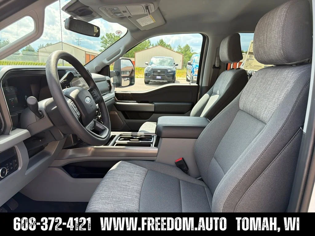 New 2026 White Ford XLT image 9