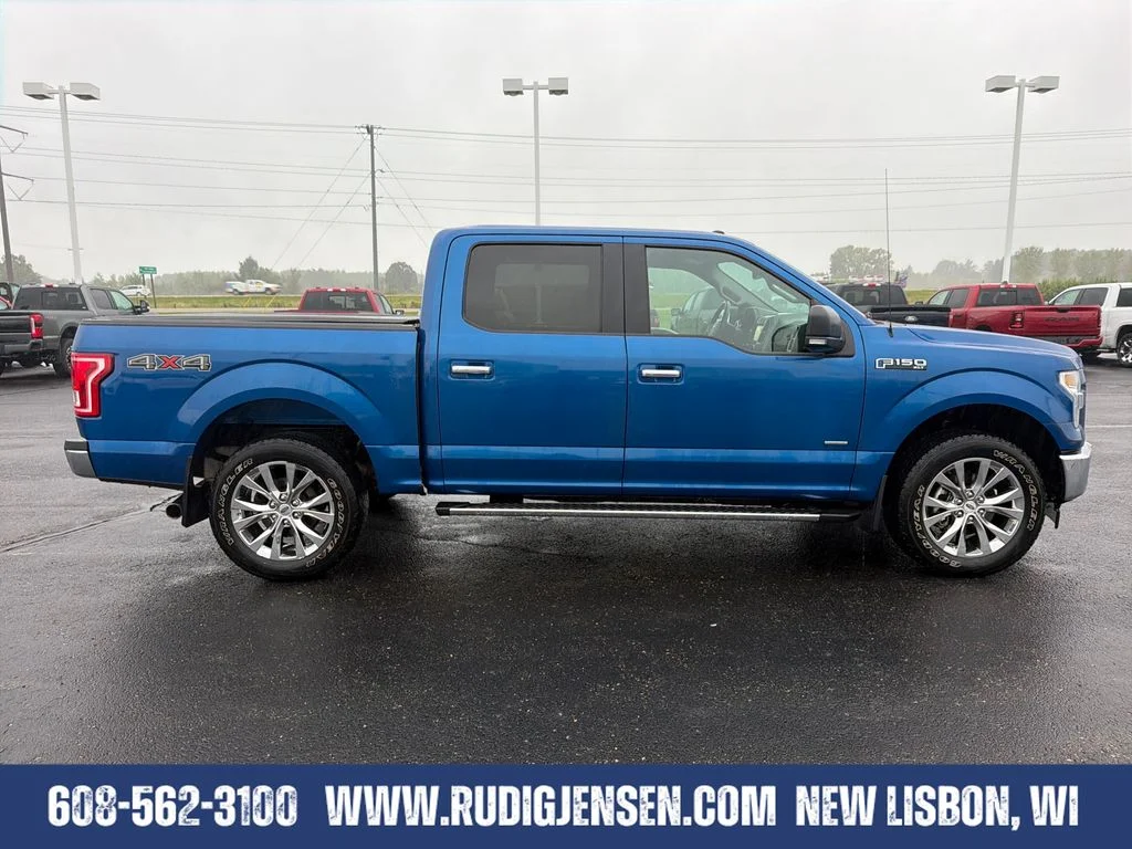 Used 2017 Blue Ford XLT image 6