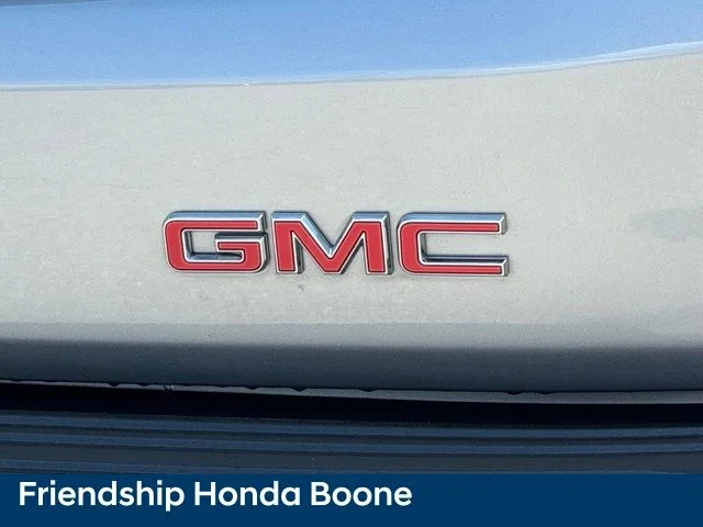 Used 2025 Silver GMC Denali image 11