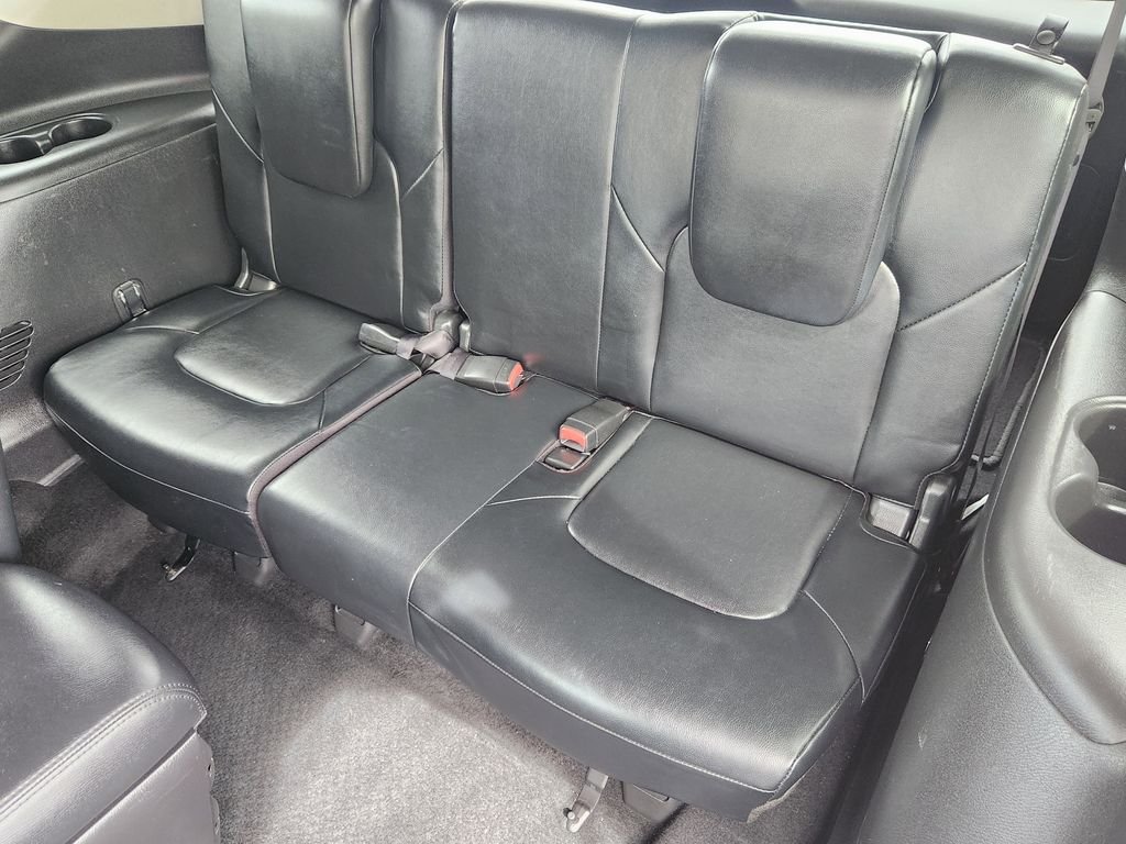 Used 2024 Silver Nissan SL image 15