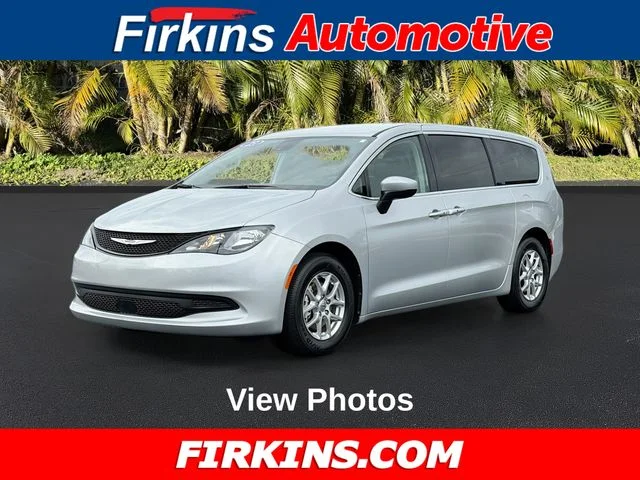 2023 Chrysler Voyager LX