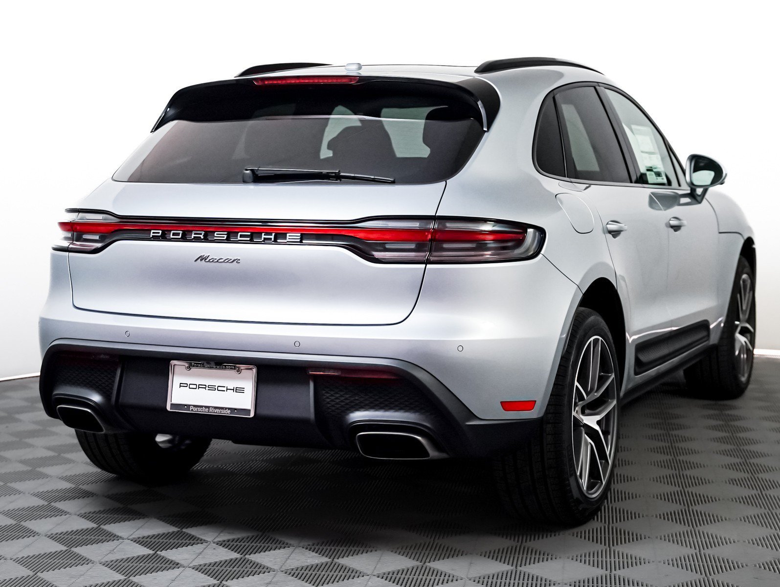 New 2026 DOLOMITE SILVER Porsche  image 10