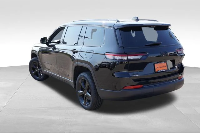 Certified Used 2025 Black Jeep Limited image 7