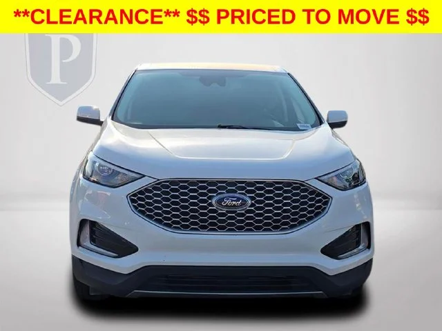 Used 2024 White Ford SEL image 13