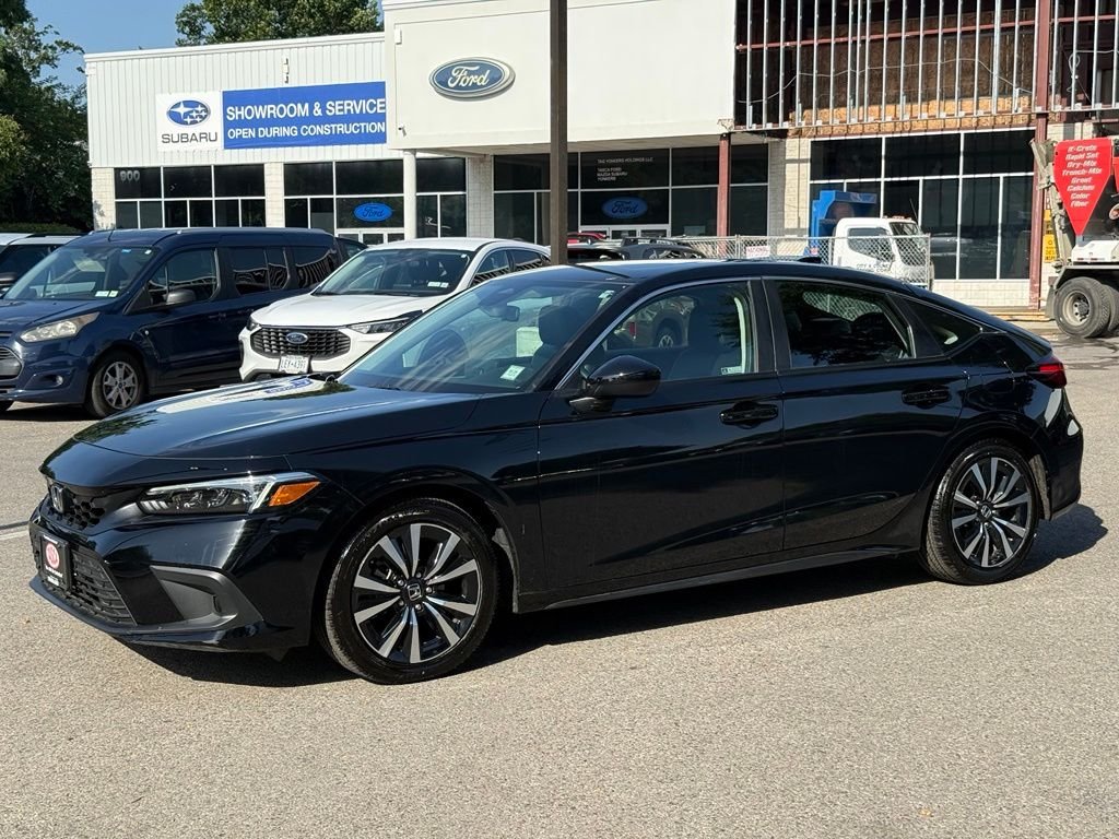 Used 2024 Crystal Black Pearl Honda EX-L image 4