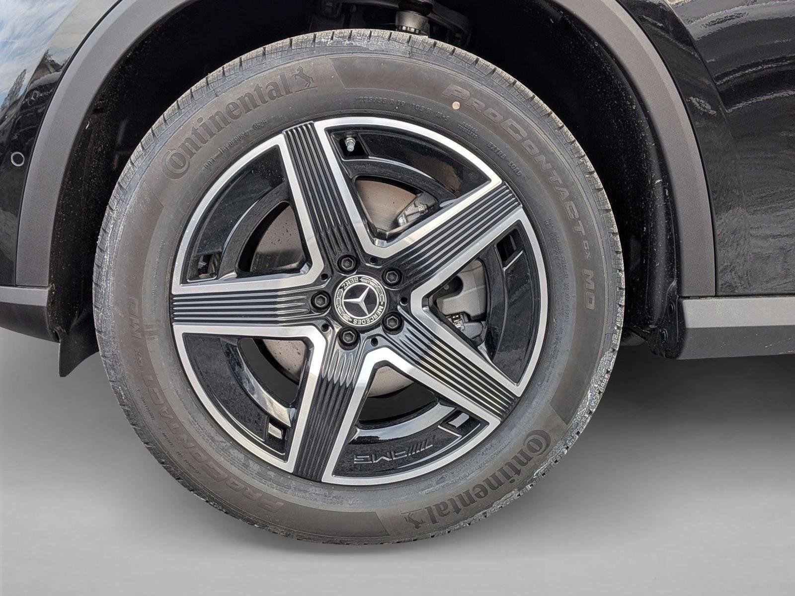 New 2026 Obsidian Black Metallic Mercedes-Benz GLC300 image 9
