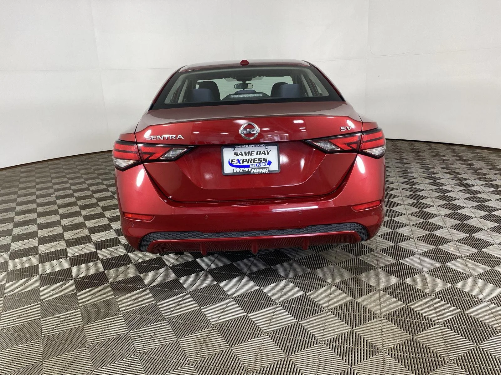 Used 2020 Scarlet Ember Tintcoat Nissan SV image 7