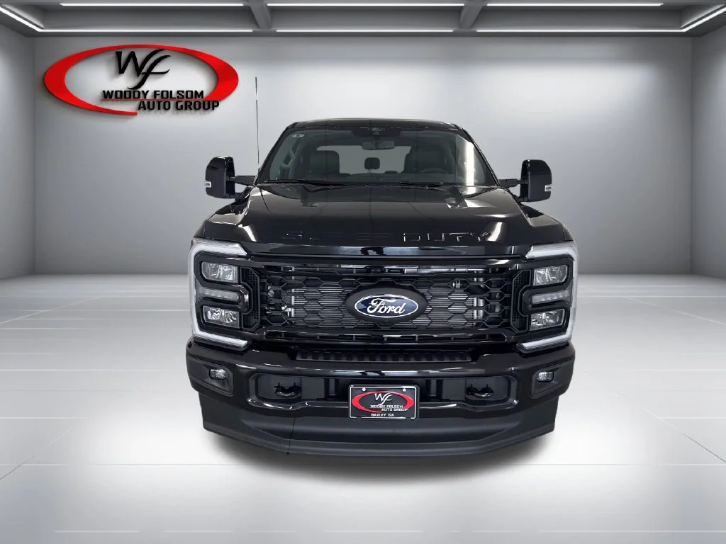New 2027 Black Ford Lariat image 2