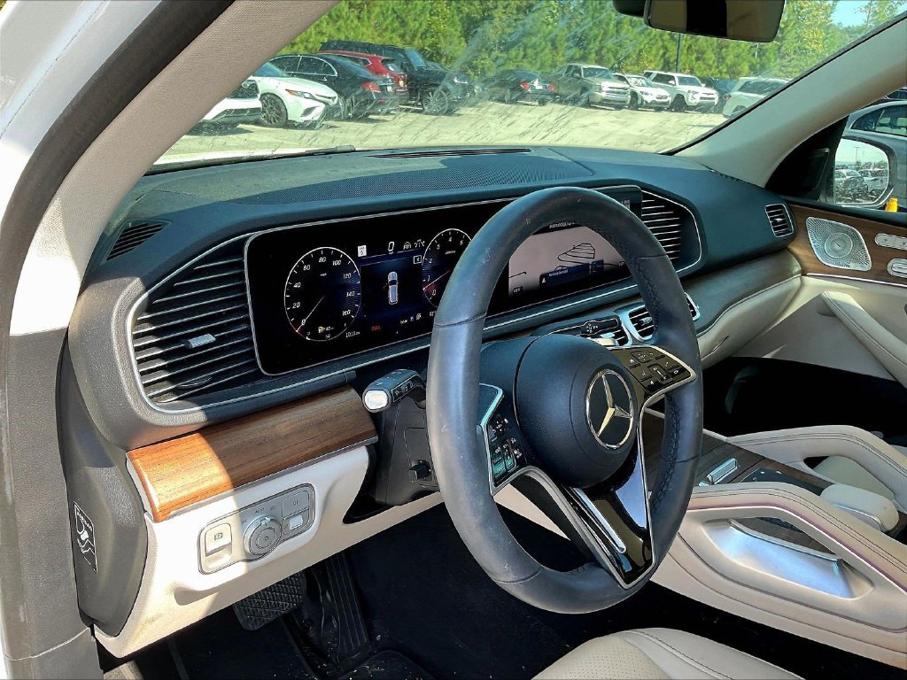 Used 2024 White Mercedes-Benz GLE 350 image 4