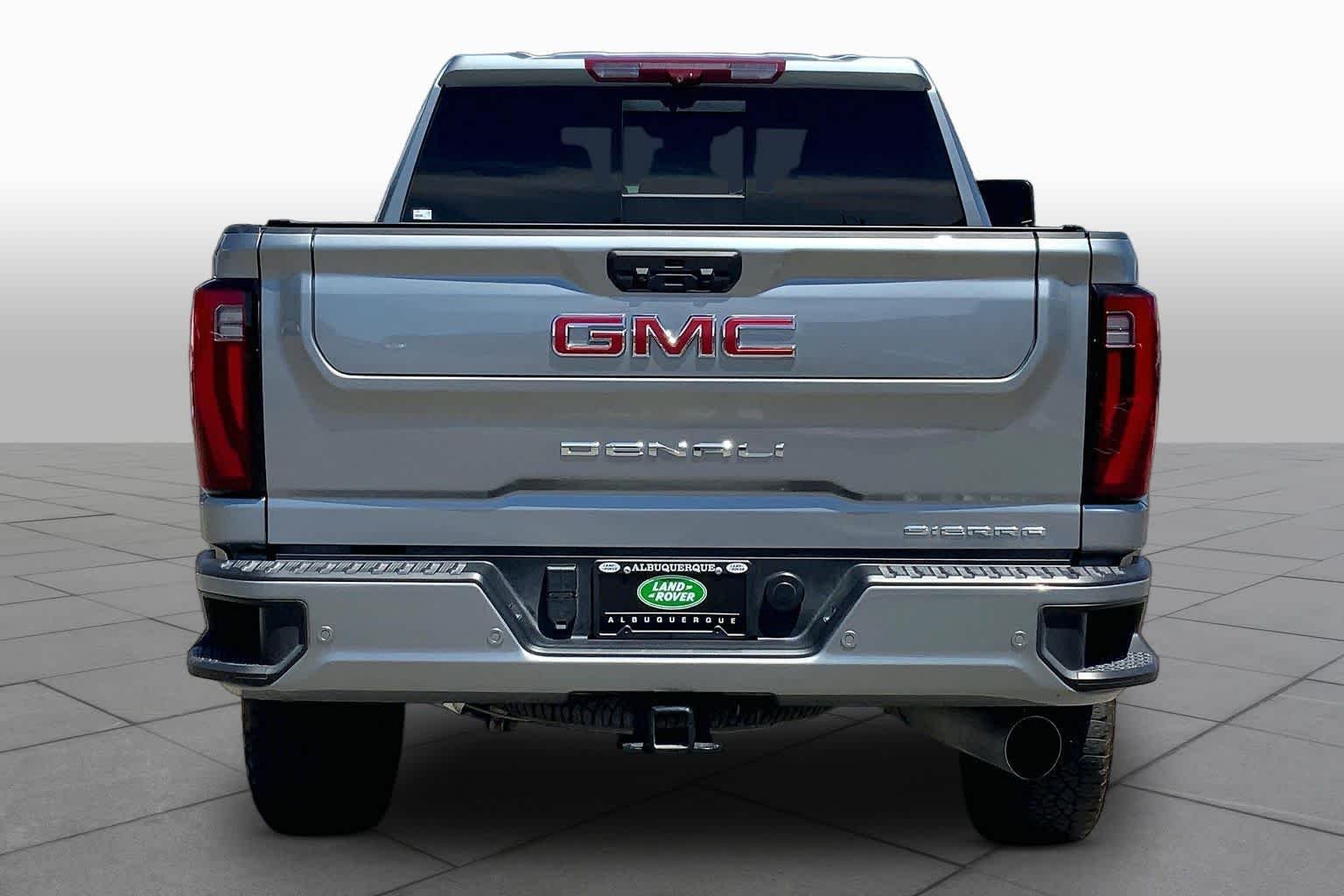 Used 2025 Sterling Metallic GMC Denali image 5