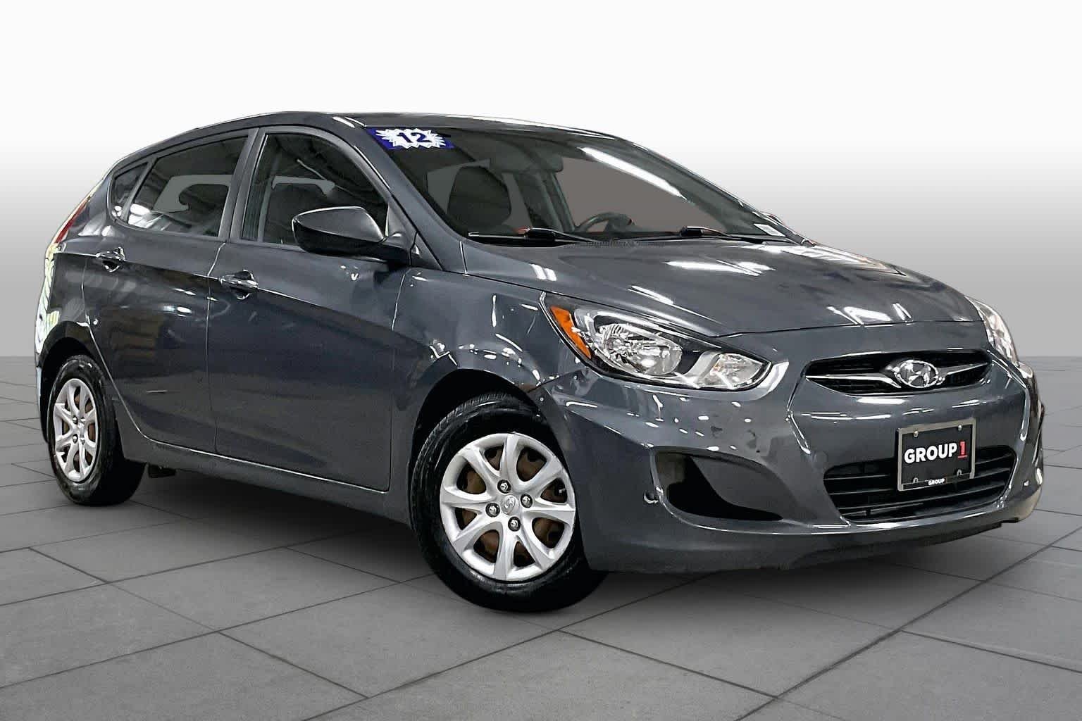 Used 2012 Cyclone Gray Hyundai GS image 3
