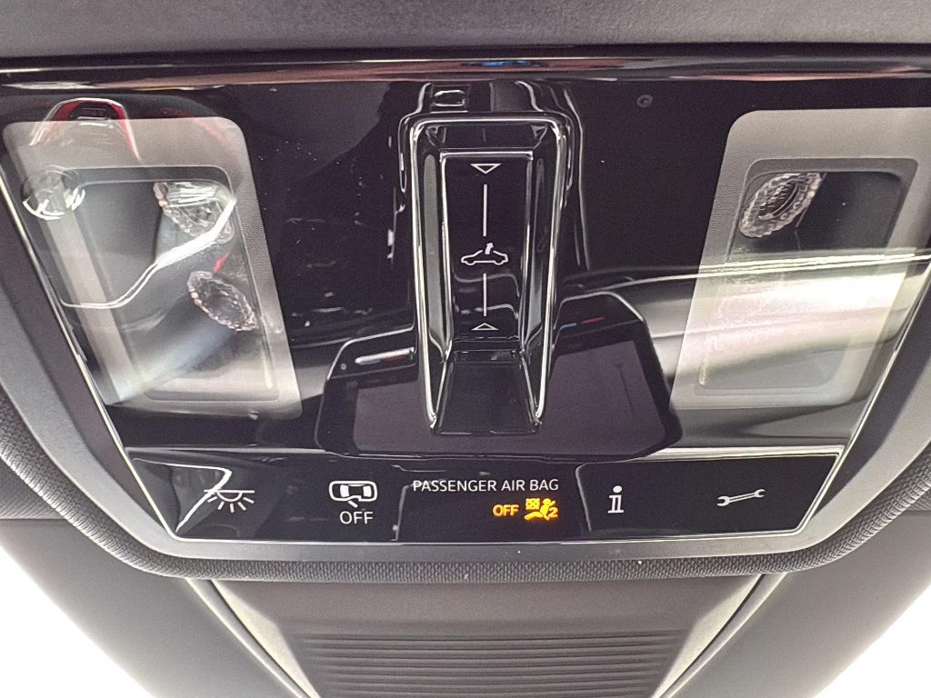 New 2026 Alpine Silver Metallic Volkswagen 2.0T SE DSG image 26