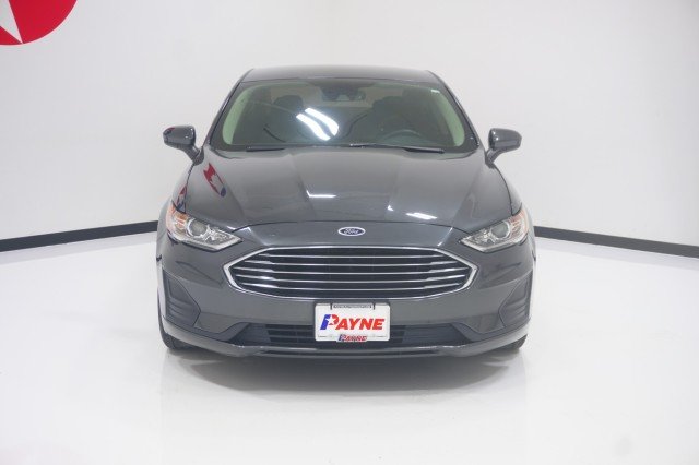 Used 2020 GREY Ford SE image 2