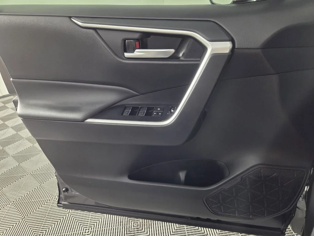 Used 2025 Magnetic Gray Metallic Toyota XLE image 20