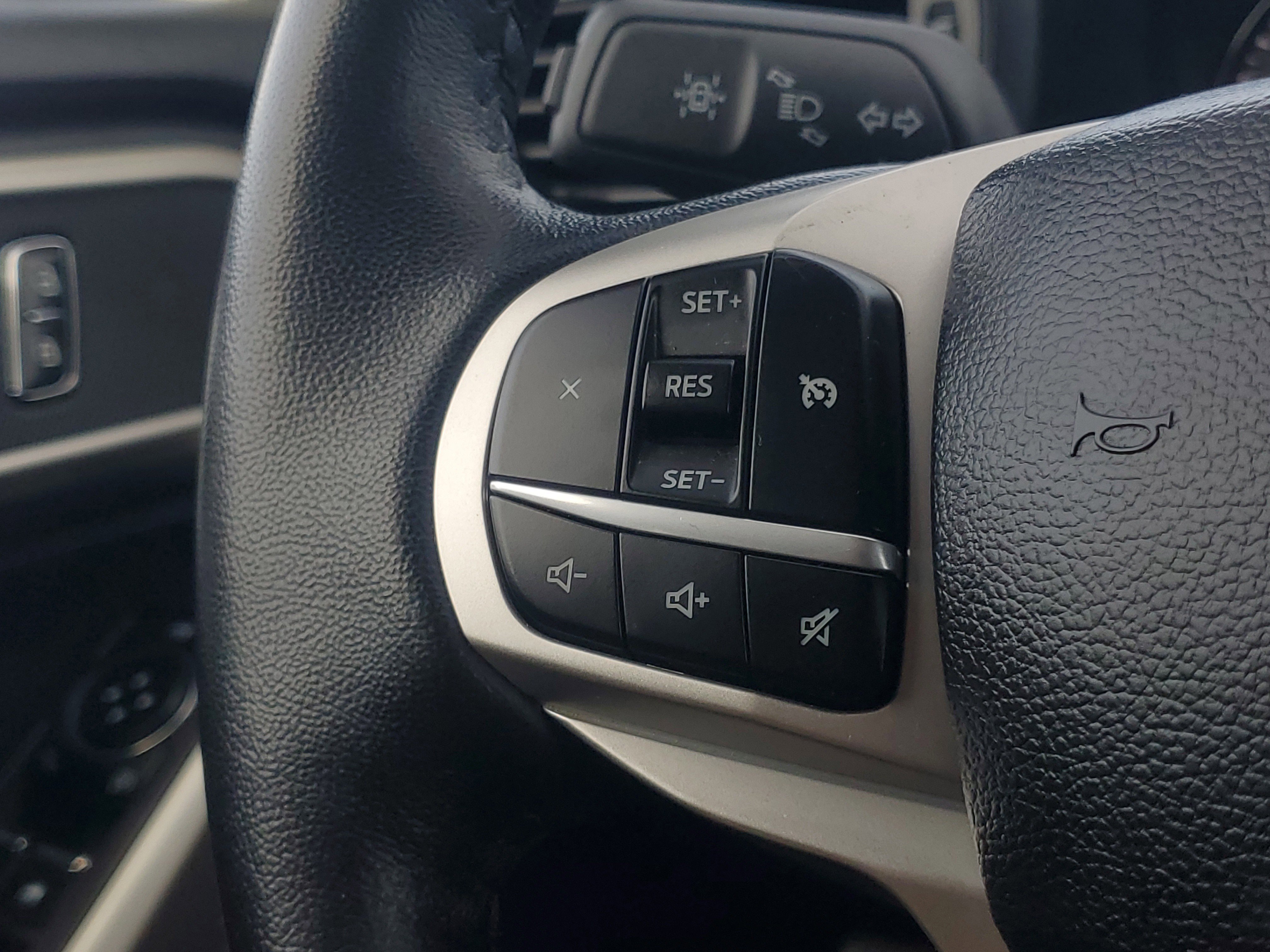 Used 2023 Blue Ford XLT image 23