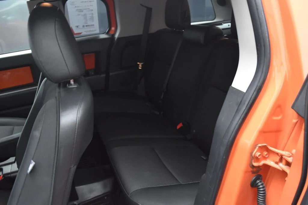 Used 2014  Toyota Base image 17