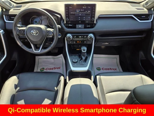 Used 2022 White Toyota XLE Premium image 16